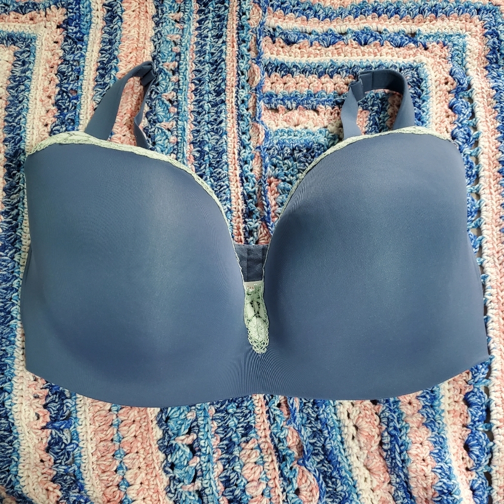 Cacique Simply Wire Free Tshirt Bra Blue with White & Teal Lace Size 42H